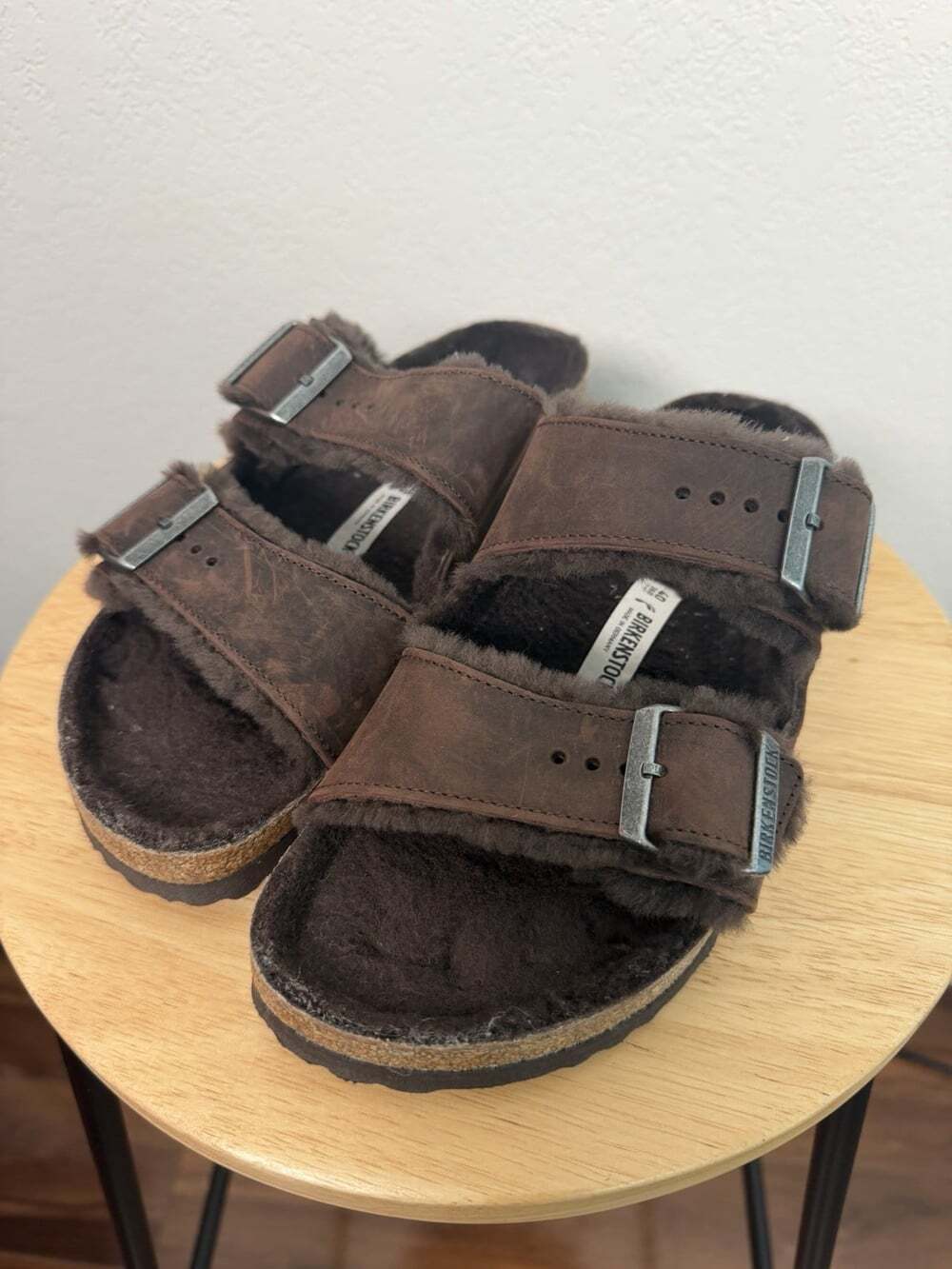 Birkenstock Mens 7/40 Women’s 9 Arizona Shearling Habana Oiled Leather Sandals